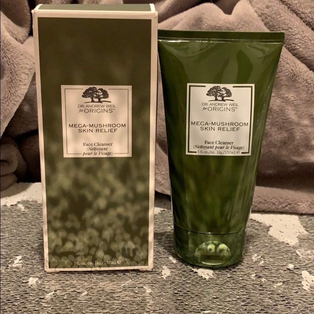 Origins Mega Mushroom facial cleanser